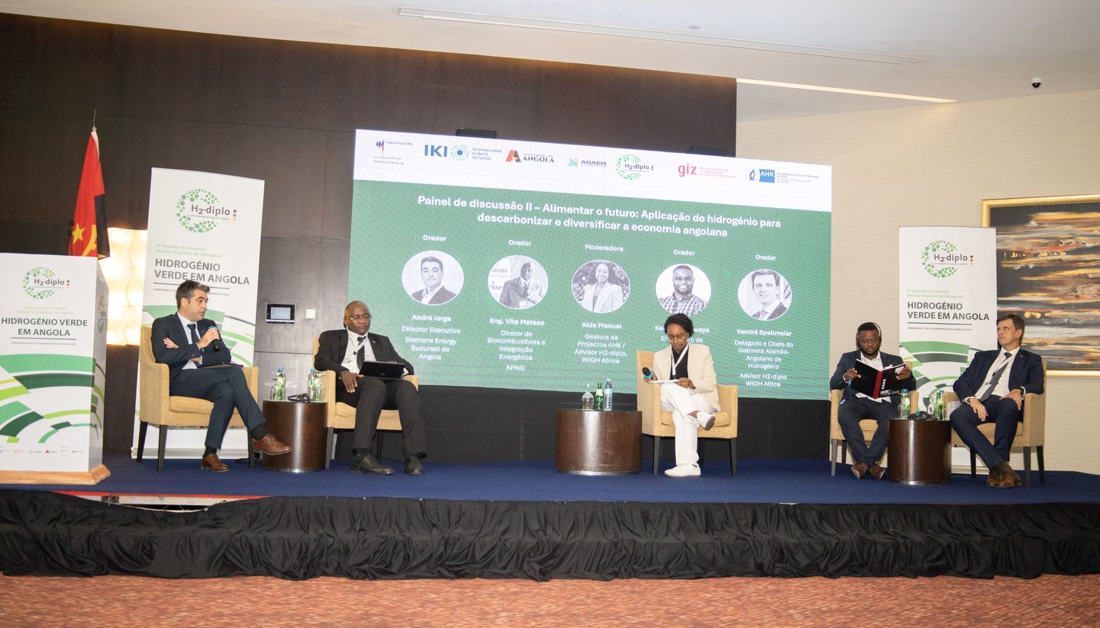 Angola: Simpósio destaca potencial do hidrogénio verde na descarbonização das indústrias